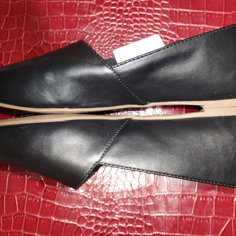 a.n.a Black Pointed-Toe Ballet Flats - Picture 4 of 5